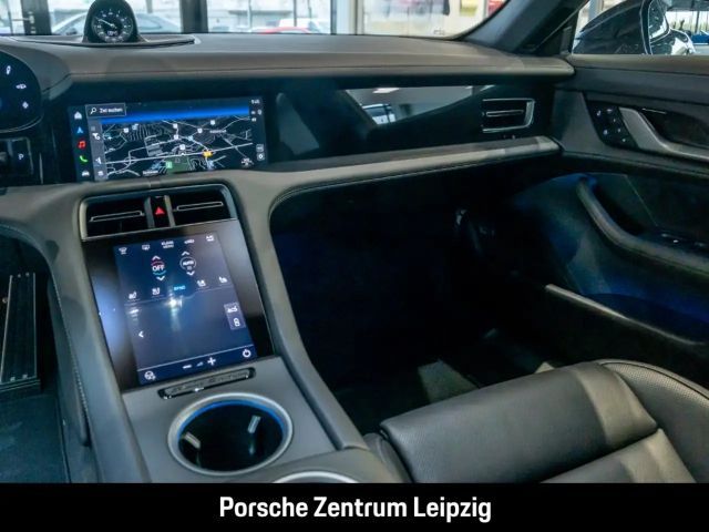 Porsche Taycan Black Edition Sport Turismo