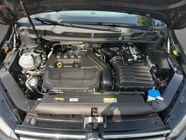 Volkswagen Touran 1.5 TSI DSG