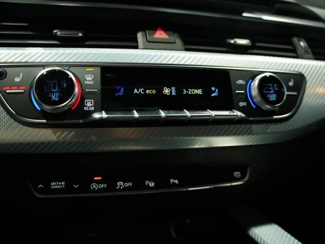 Audi RS4 Avant Quattro