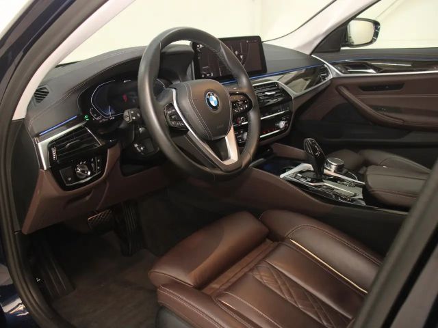 BMW 530 530e
