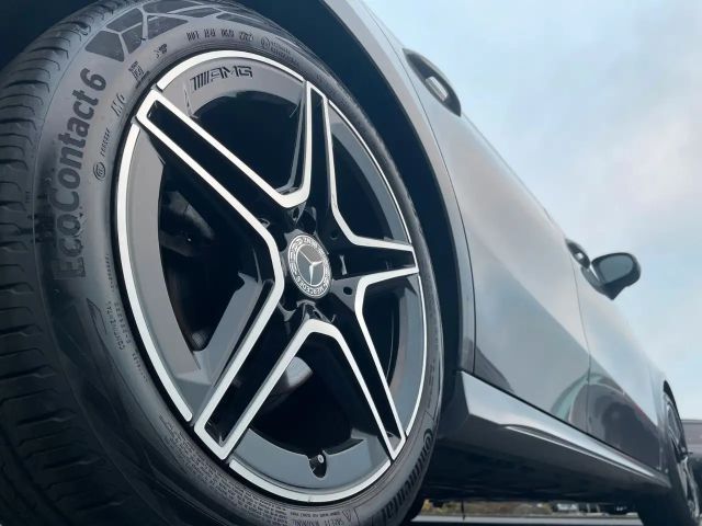 Mercedes-Benz A 180 AMG Line Hatchback