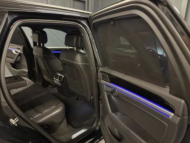 Volkswagen Touareg R-Line Style