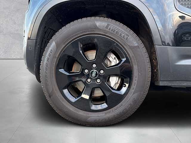 Land Rover Defender 110 SE