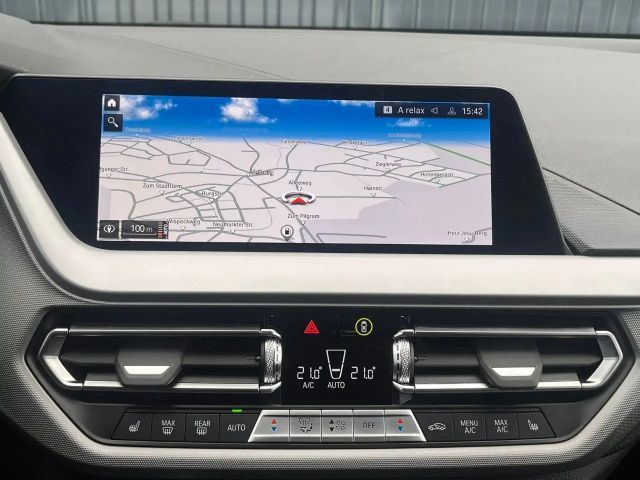 BMW 116 116i 5-deurs Sedan