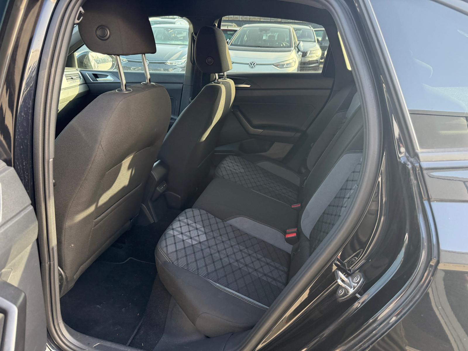 Volkswagen Taigo 1.0 TSI R-Line