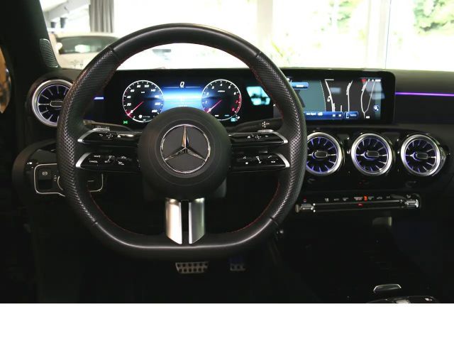 Mercedes-Benz A 200 AMG Line