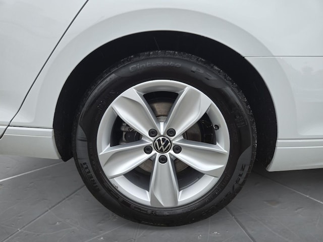 Volkswagen Passat 2.0 TSI Business DSG Variant