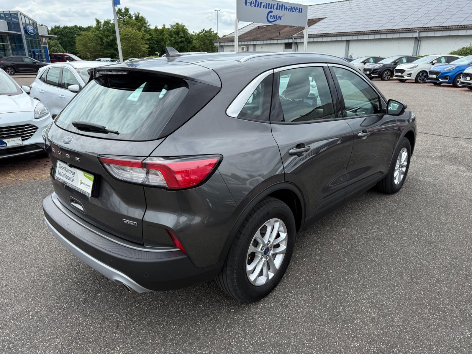 Ford Kuga Hybrid Plug in Hybrid Titanium