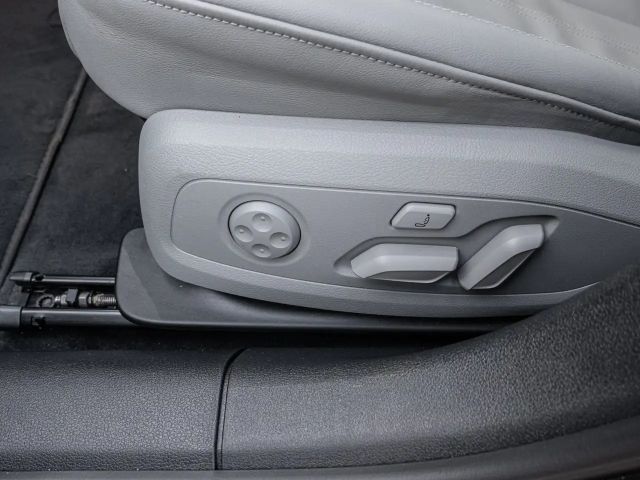 Audi A4 40 TFSI Avant S-Tronic