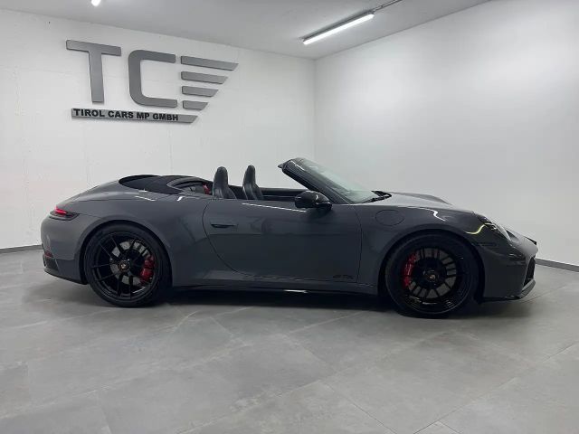 Porsche 911 Cabrio Carrera GTS