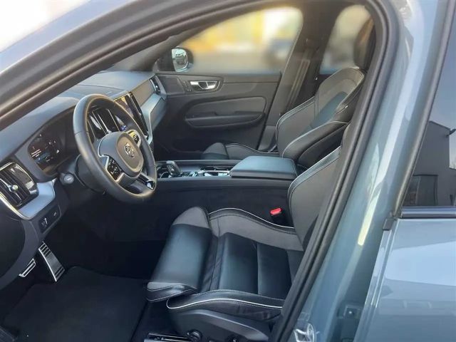 Volvo XC60 AWD R-Design