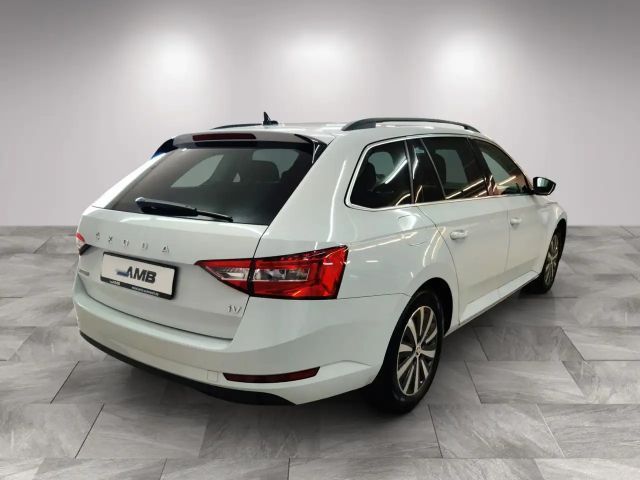 Skoda Superb 1.4 TSI Ambition Combi iV