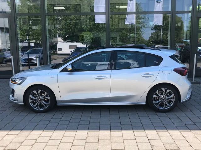 Ford Focus EcoBoost ST Line