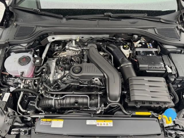 Volkswagen Golf DSG R-Line