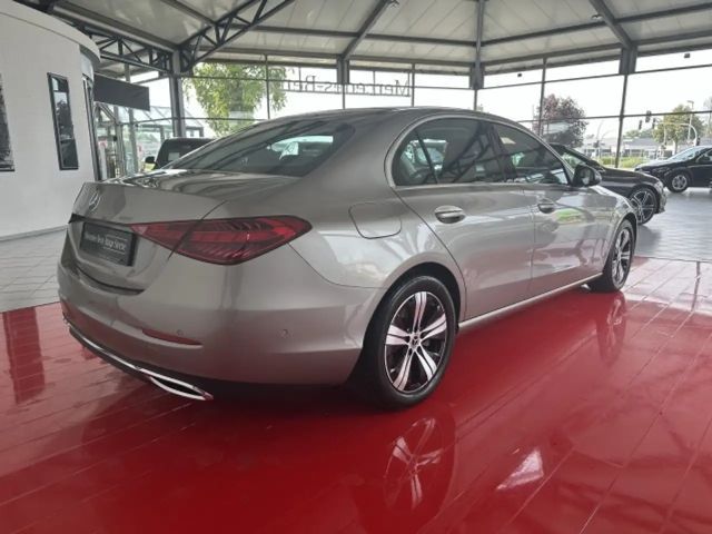 Mercedes-Benz C 180 AVANTGARDE Sedan