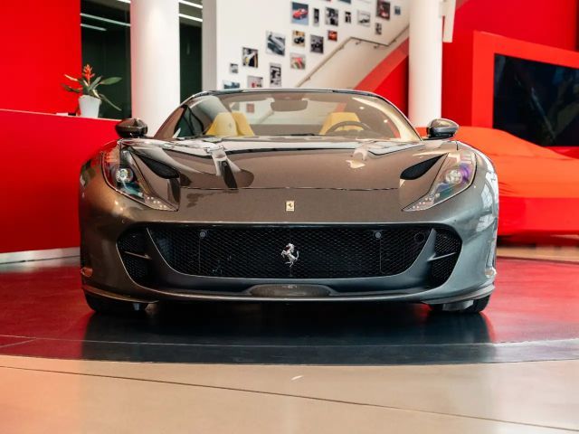 Ferrari 812 GTS