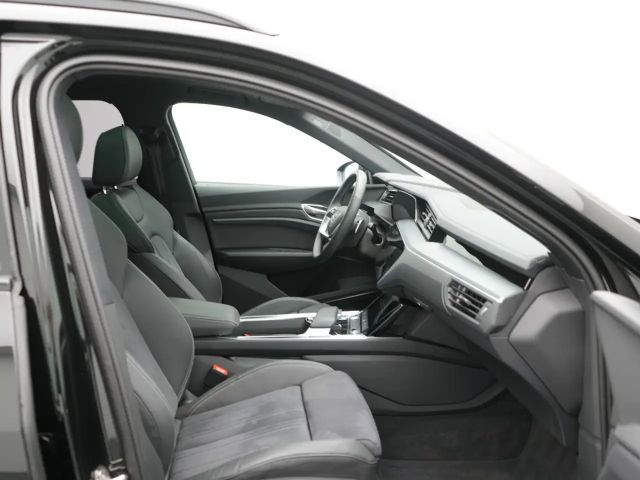 Audi Q8 e-tron LEDER NAVI HUD VIRT CARPLAY SHZ PANO