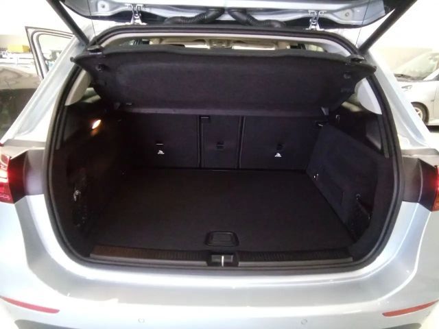 Mercedes-Benz B 180 Progressive