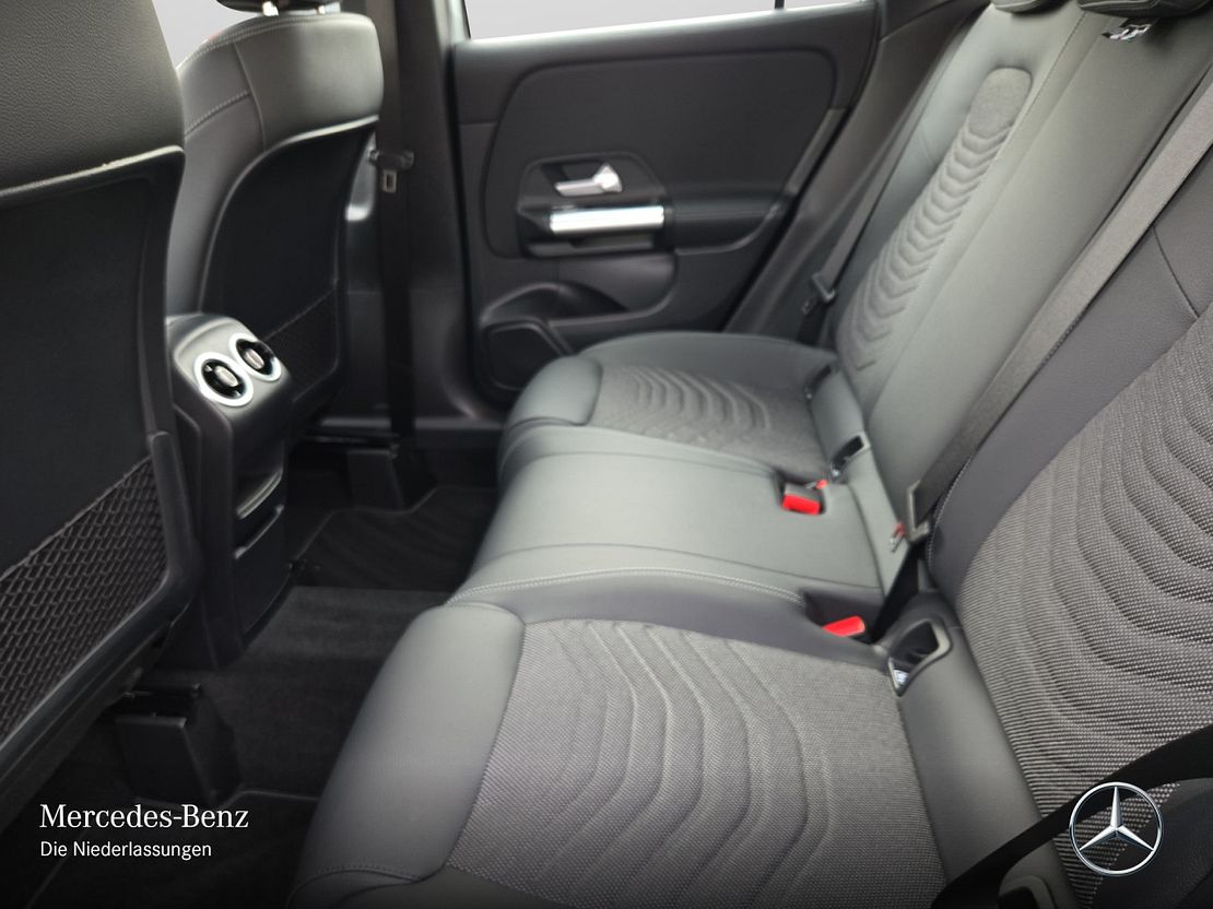 Mercedes-Benz GLA 180 Progressive