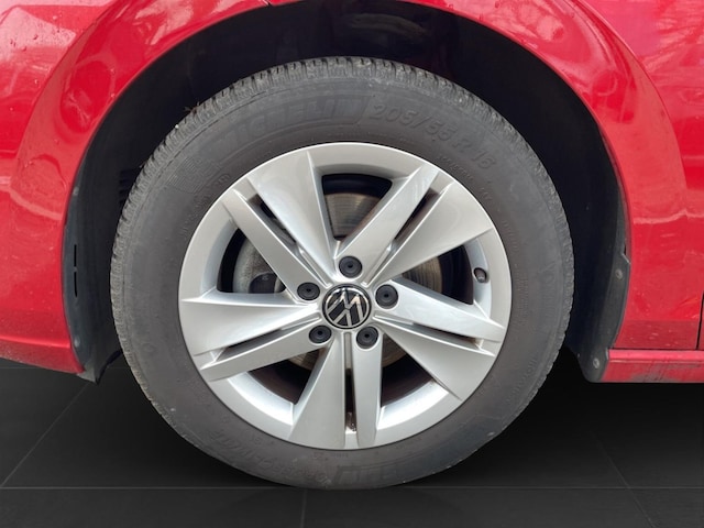 Volkswagen Golf 1.0 TSI Life Variant