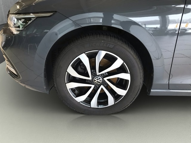 Volkswagen Golf 1.5 TSI Golf VIII