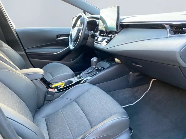 Toyota Corolla Hybride Team D