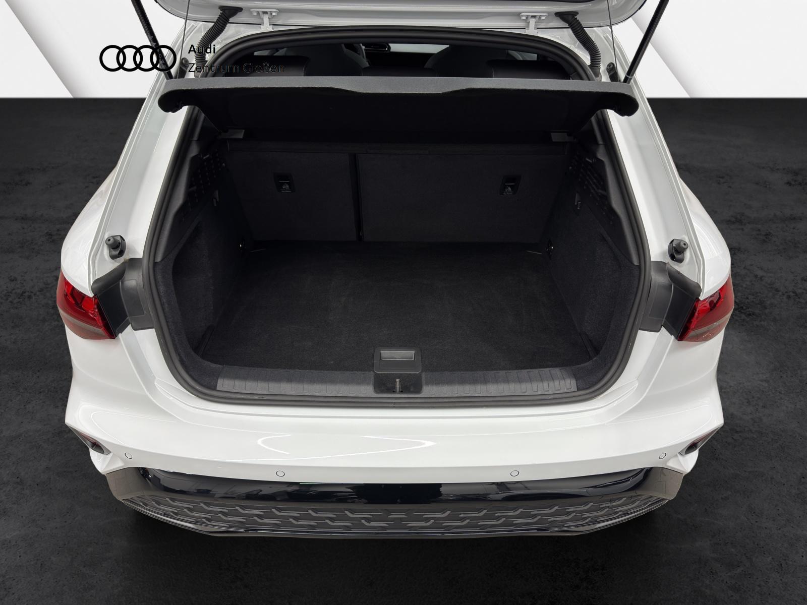 Audi A3 35 TFSI S-Line Sedan Sportback