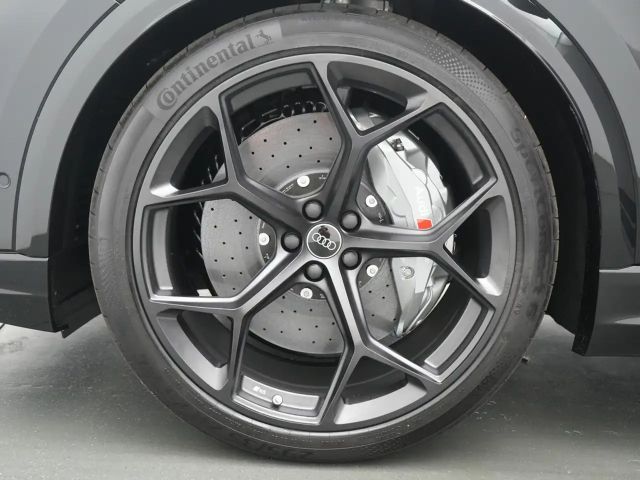 Audi RS Q8 Performance