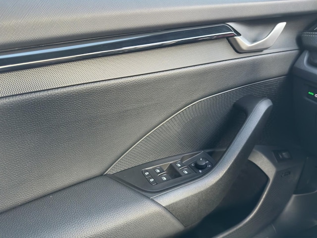 Skoda Octavia 2.0 TDI Combi Sportline