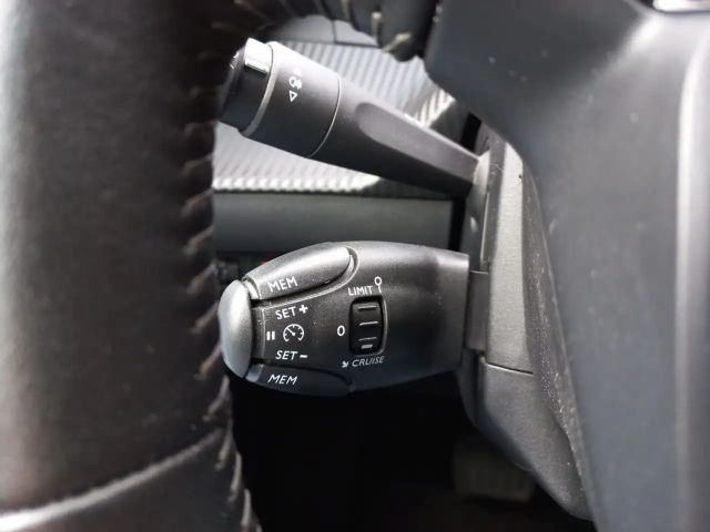 Peugeot E-208 Allure Pack