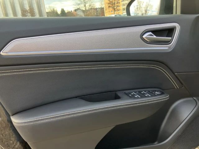 Renault Arkana Hybrid TCe 140 Techno