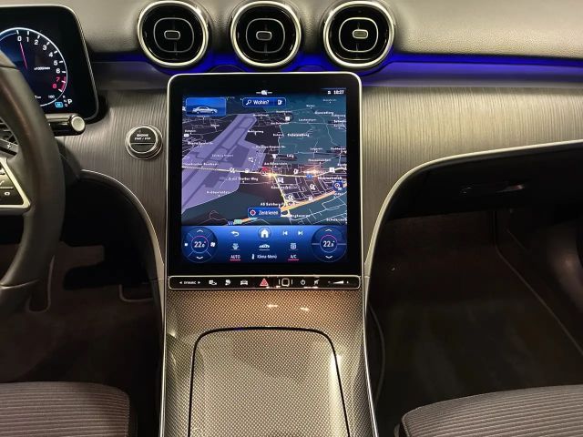 Mercedes-Benz C 300 C 300 e Sedan