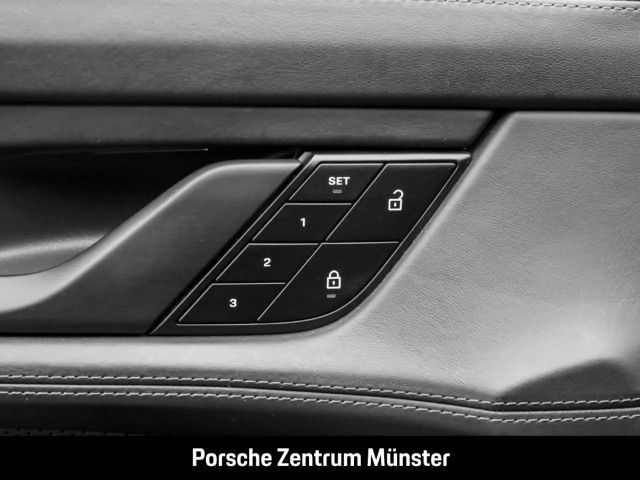 Porsche Taycan 4S Cross Turismo