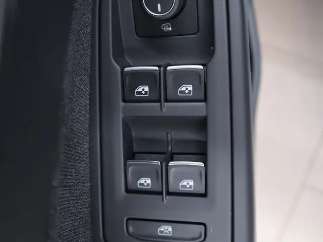 Volkswagen Golf DSG Life Variant