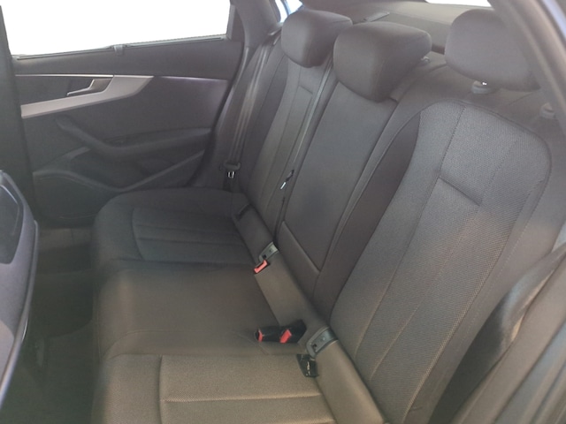 Audi A4 40 TDI Quattro S-Line S-Tronic Sedan