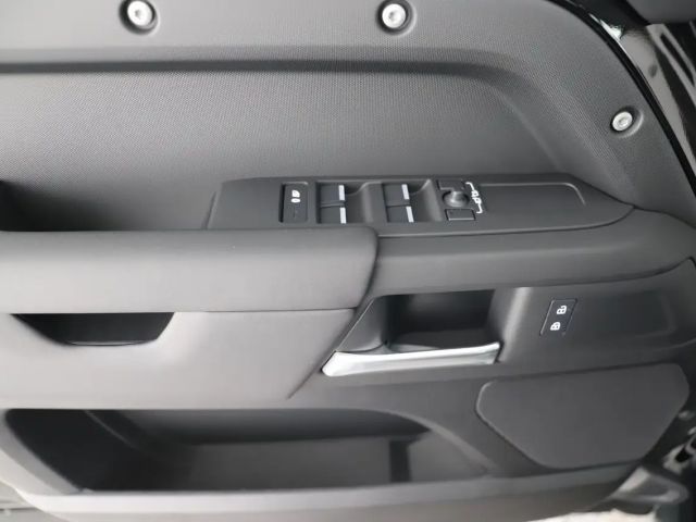 Land Rover Defender 110 AWD D200 S