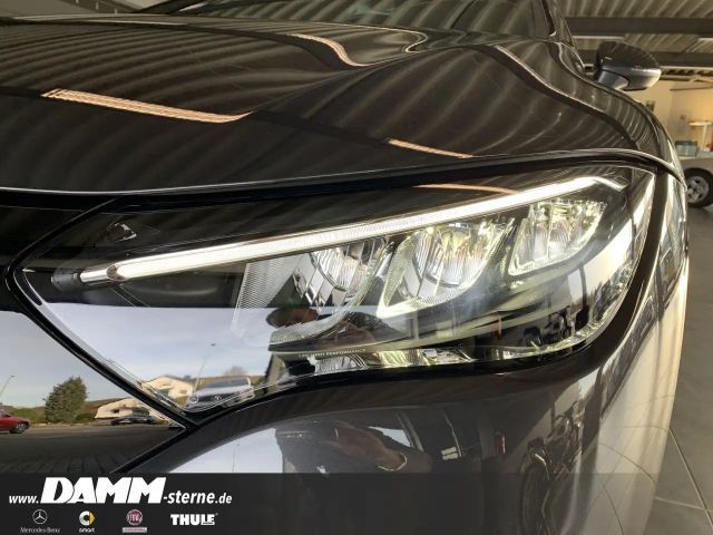 Mercedes-Benz EQE 300 Electric Art Sedan