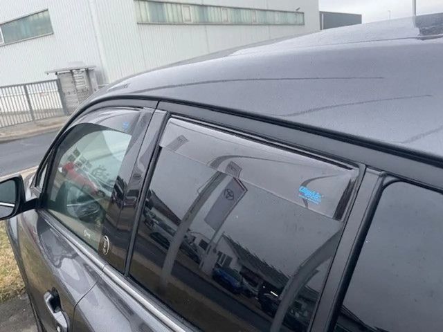 Toyota C-HR Hybride Team D