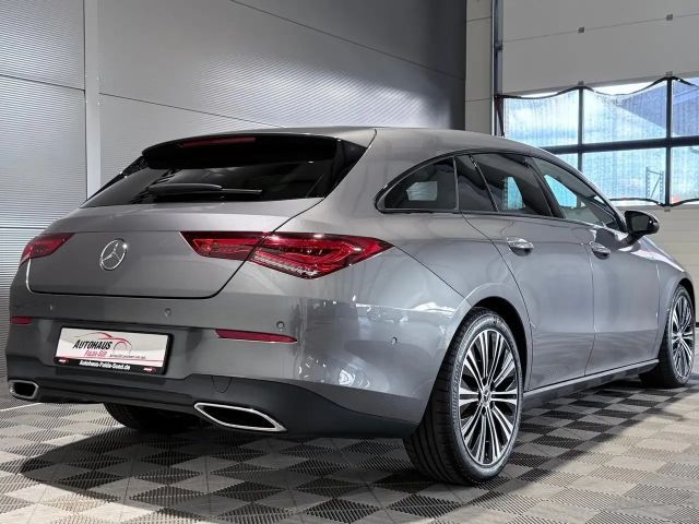 Mercedes-Benz CLA 200 °Shzg°Navi°TWA°Spur°RFK°BT
