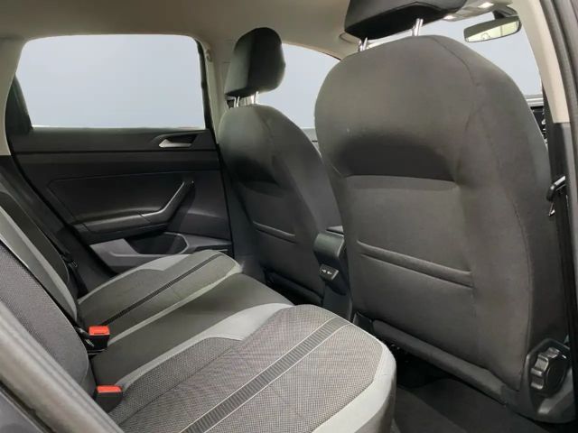 Volkswagen Polo 1.0 TSI DSG Highline