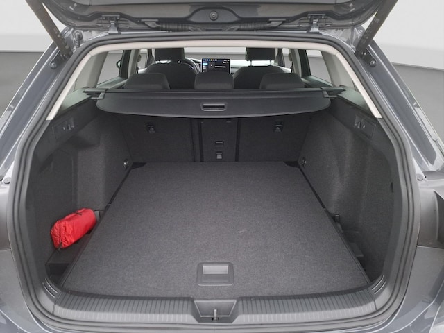 Volkswagen Golf 1.5 eTSI Variant