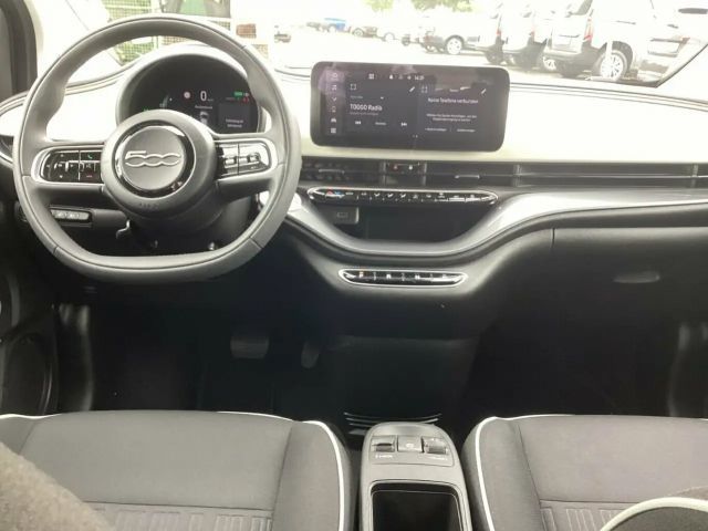 Fiat 500e 42kWh 118PS