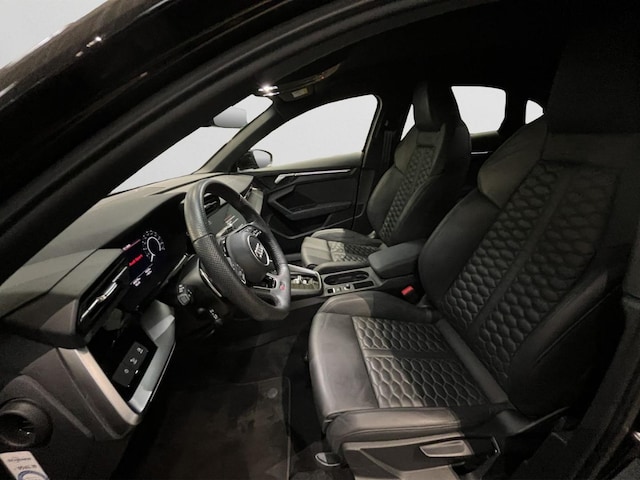 Audi RS3 Quattro S-Tronic Sedan