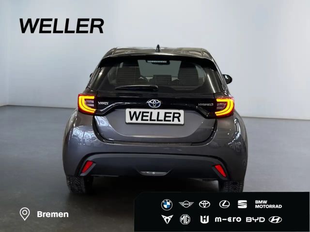 Toyota Yaris Hatchback Hybride Team D