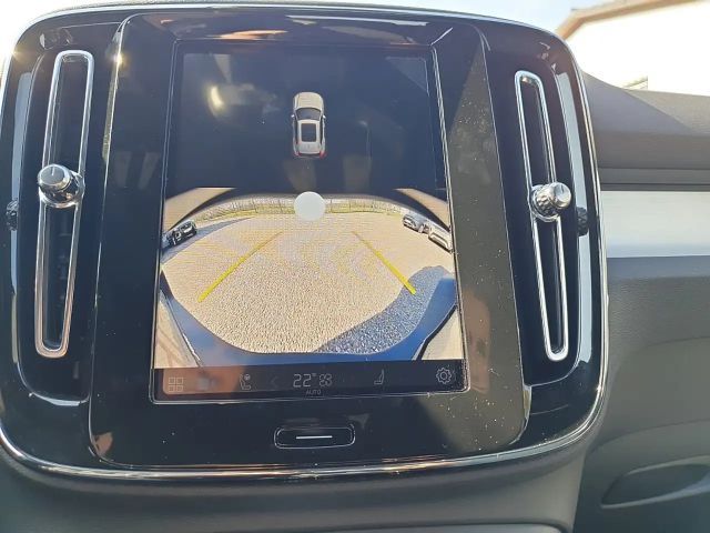 Volvo XC40 Dark Plus