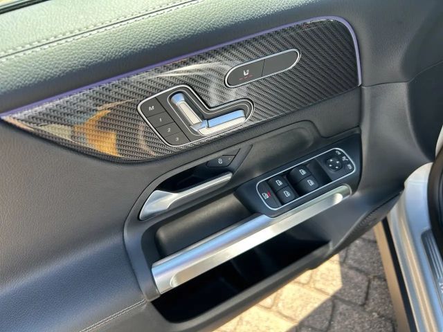 Mercedes-Benz GLB 220 4MATIC AMG Line