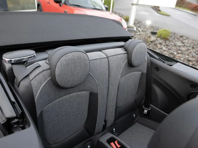 MINI Cooper Cabrio JCW Trim FACEL. LED NAVI KAMERA