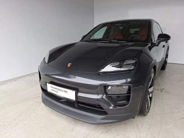 Porsche Macan 4