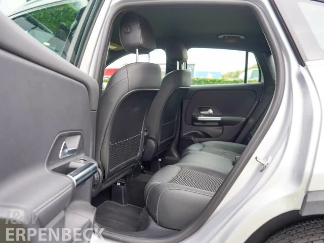 Mercedes-Benz GLA 200 Progressive