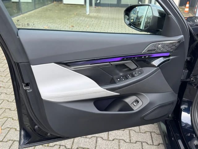 BMW M5 Touring Keramik M-Drivers-P Pano B&W AHK 0,5%